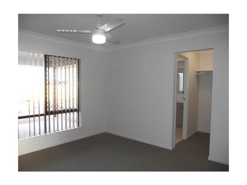 33 Gosden Drive, Dalby QLD 4405