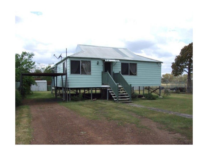 3 Winifred Street, Dalby QLD 4405