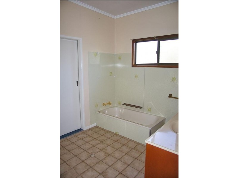 38 Drury Street, Dalby QLD 4405