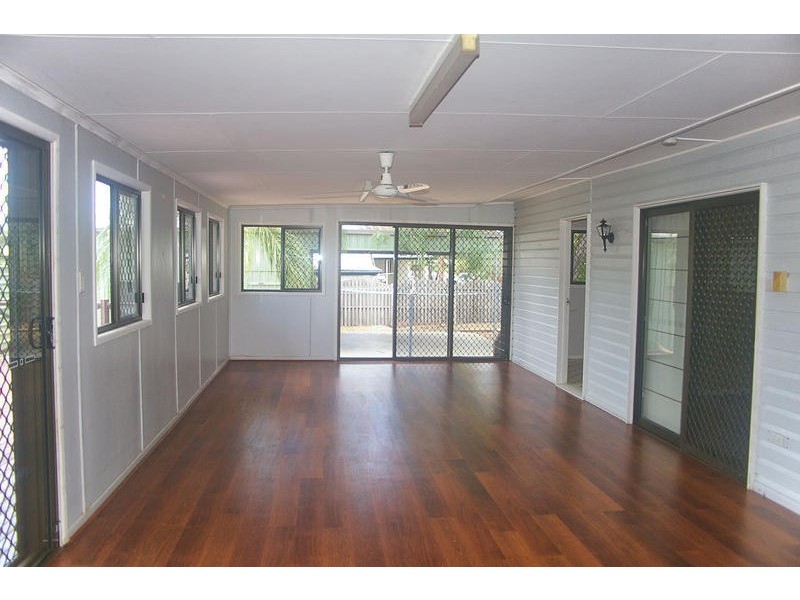 38 Drury Street, Dalby QLD 4405