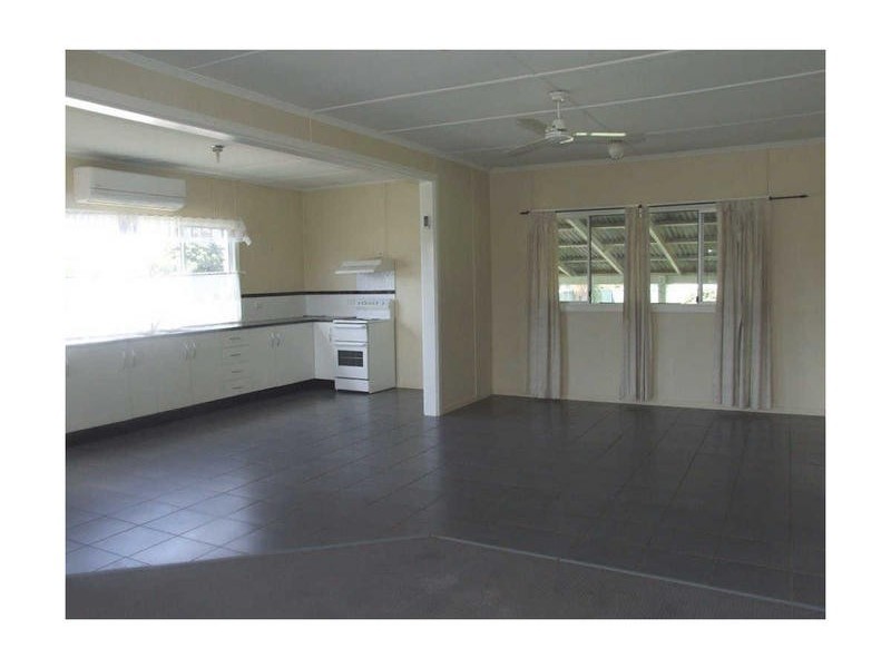 118 Bunya Street, Dalby QLD 4405