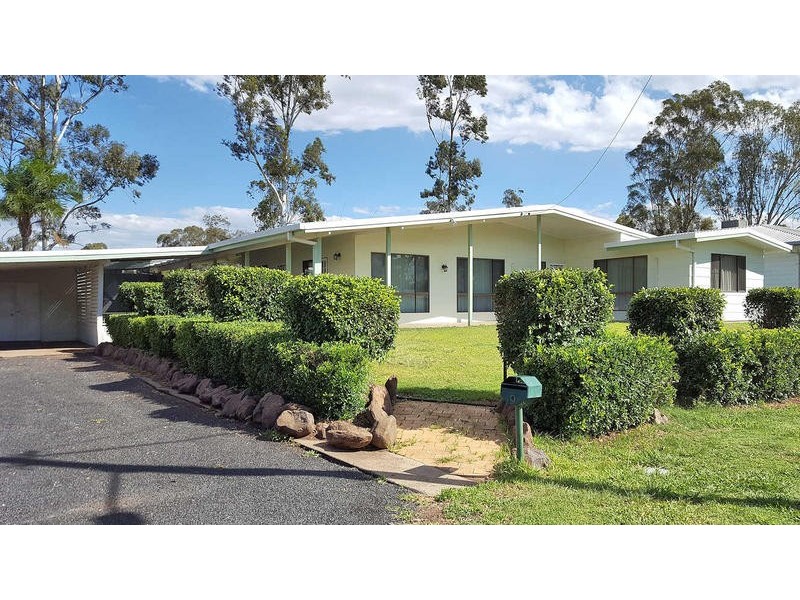 9 Reid Street, Dalby QLD 4405