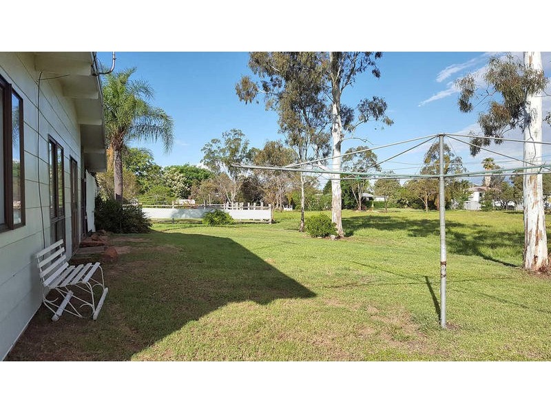 9 Reid Street, Dalby QLD 4405