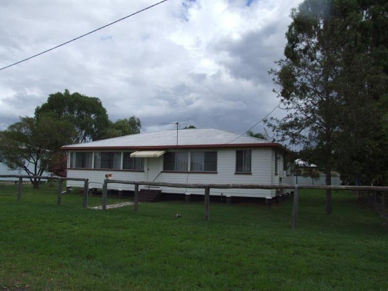 3 John Street, Dalby QLD 4405