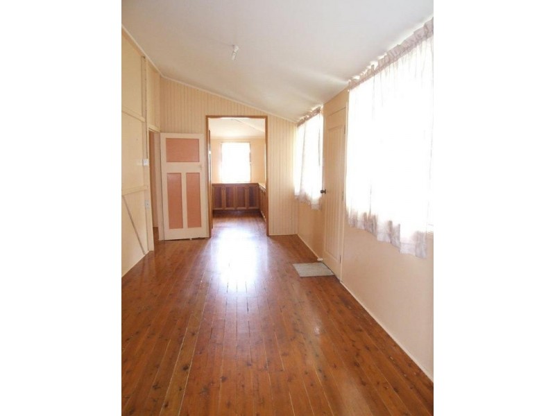 3 John Street, Dalby QLD 4405