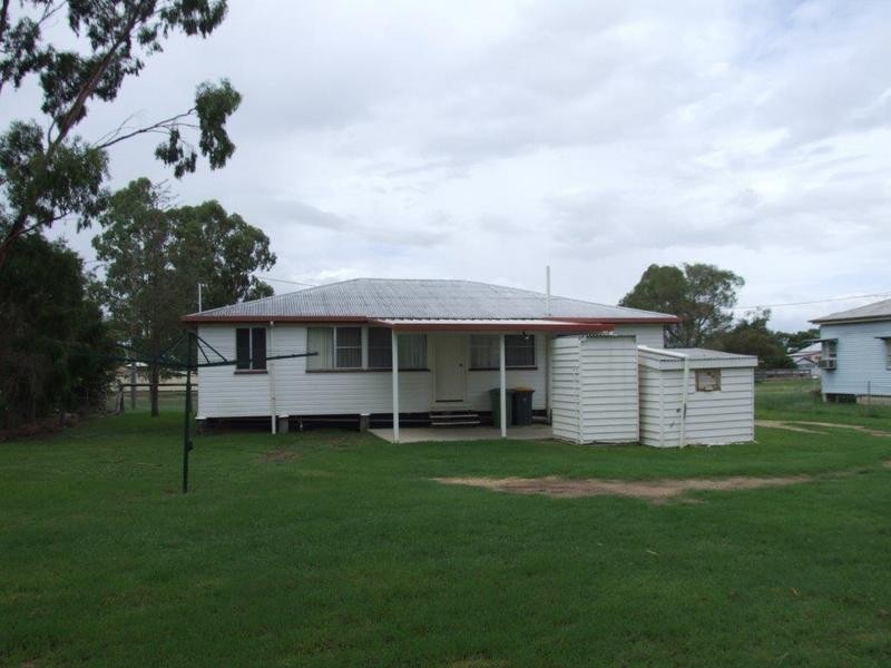 3 John Street, Dalby QLD 4405