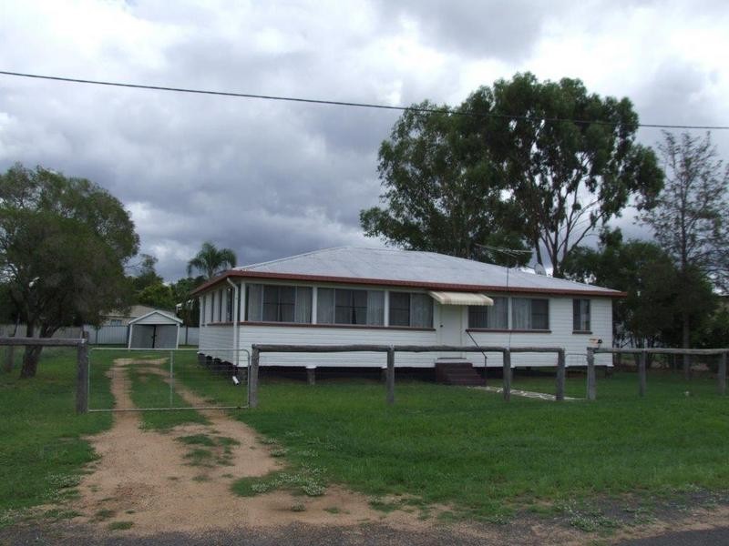 3 John Street, Dalby QLD 4405