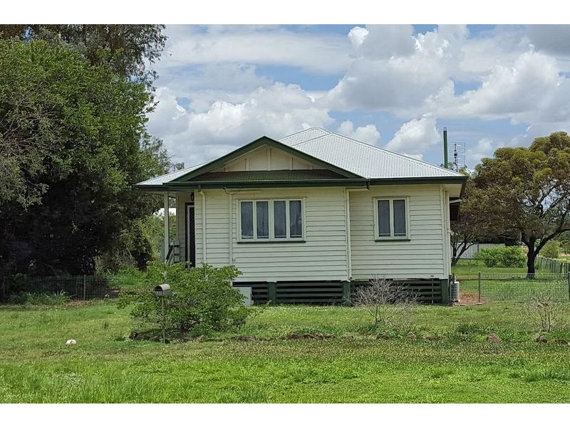 64 Alfred Street, Dalby QLD 4405