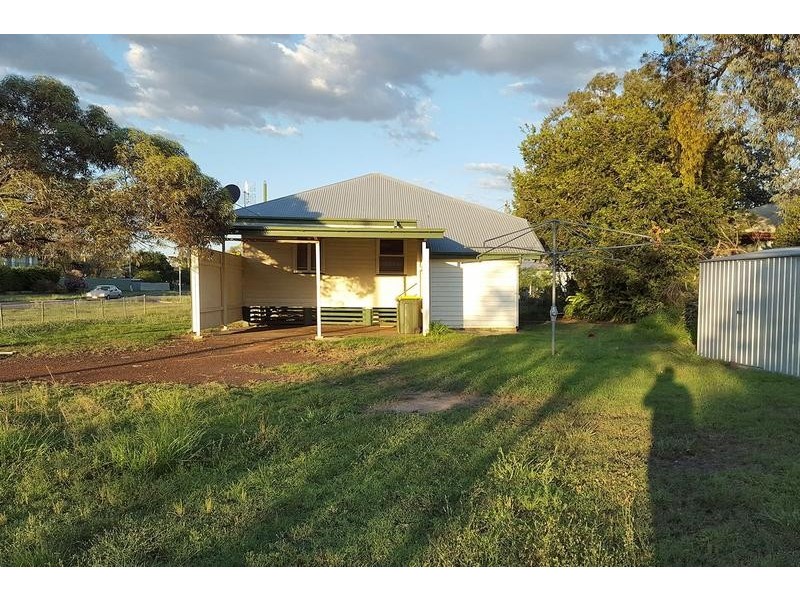 64 Alfred Street, Dalby QLD 4405