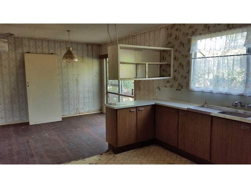 10 Brimblecombe Street, Dalby QLD 4405