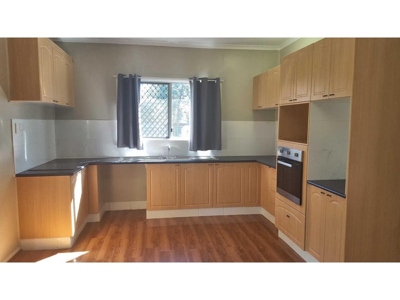 6 Blaxland Road, Dalby QLD 4405