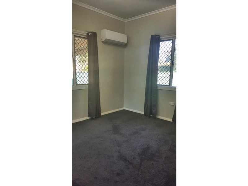 6 Blaxland Road, Dalby QLD 4405