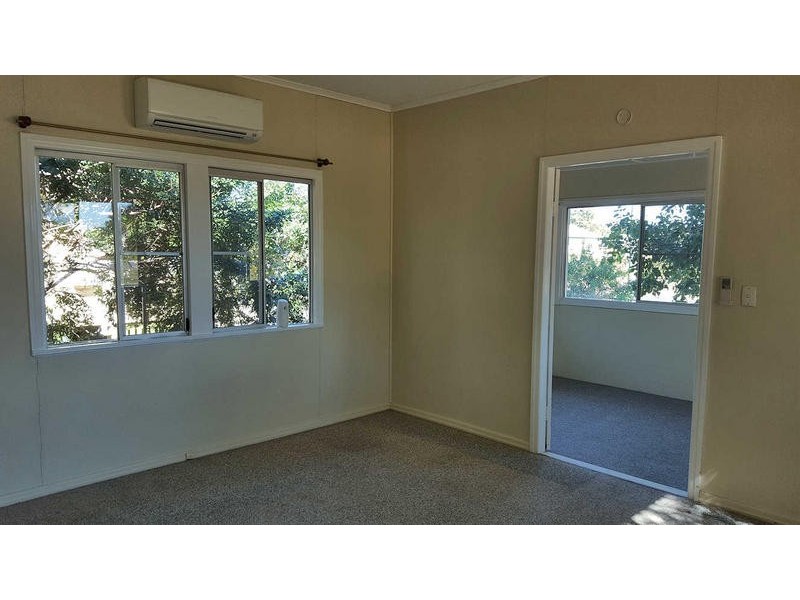 47 Charles Street, Dalby QLD 4405