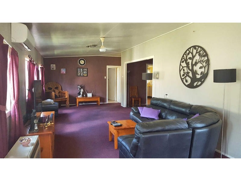 135 Pratten Street, Dalby QLD 4405