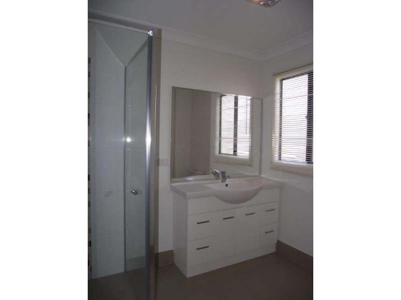 48 Gosden Drive, Dalby QLD 4405