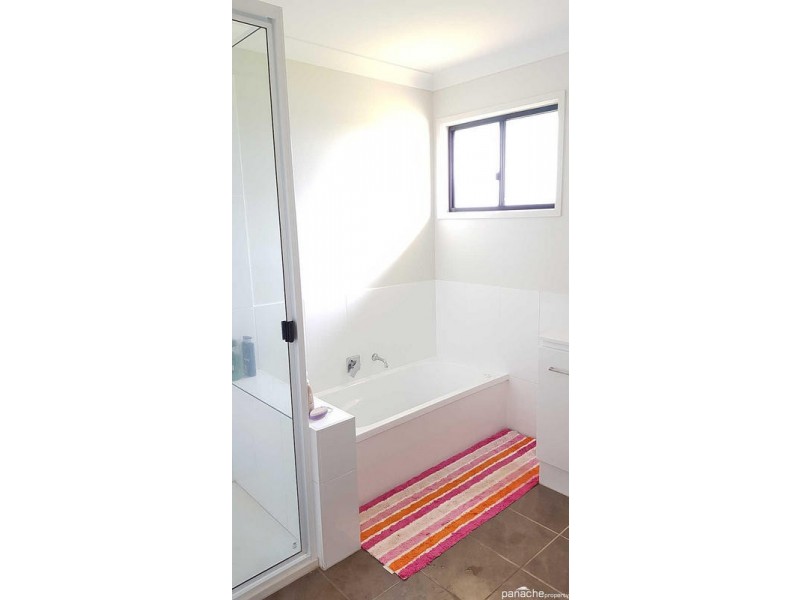 11 Cooper Street, Dalby QLD 4405