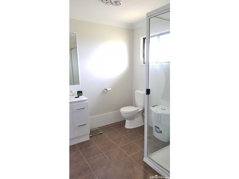 11 Cooper Street, Dalby QLD 4405