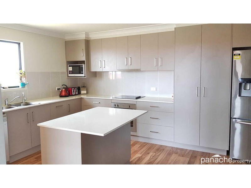 11 Cooper Street, Dalby QLD 4405