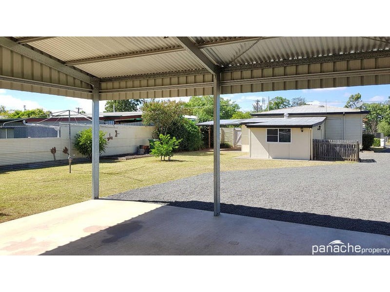 12 Geisel Street, Dalby QLD 4405