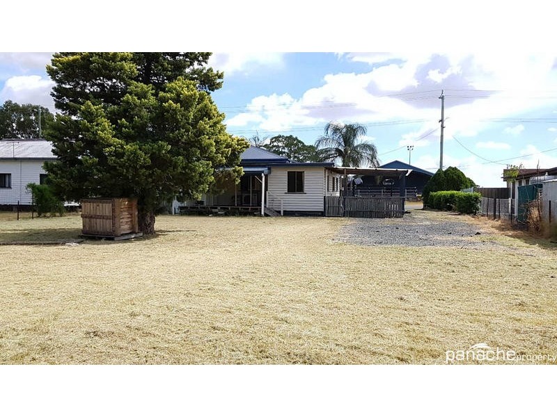 57 Nicholson Street, Dalby QLD 4405
