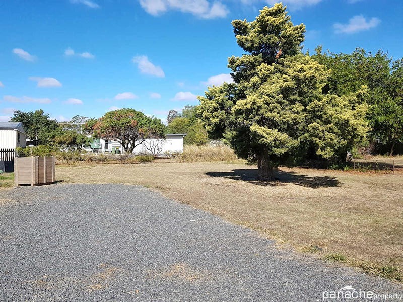 57 Nicholson Street, Dalby QLD 4405