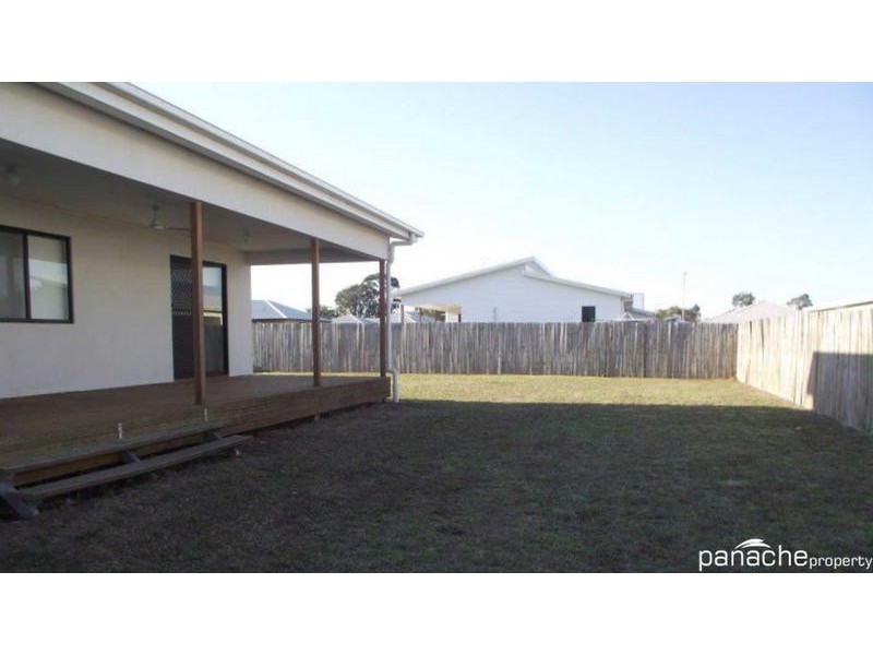 13 Barry Place, Dalby QLD 4405