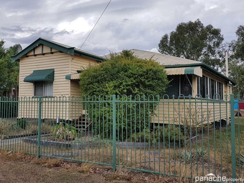9 Besley Street, Dalby QLD 4405