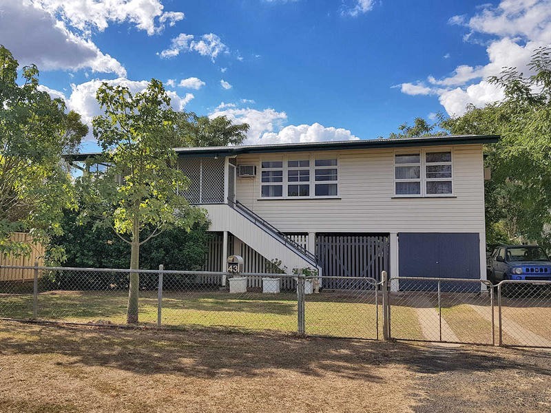 43 Palmer Street, Dalby QLD 4405