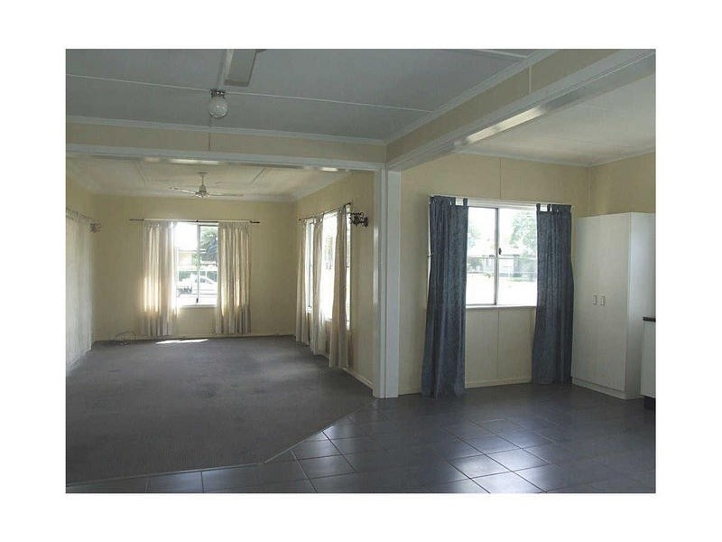 118 Bunya Street (Cnr Bunya & Charles), Dalby QLD 4405