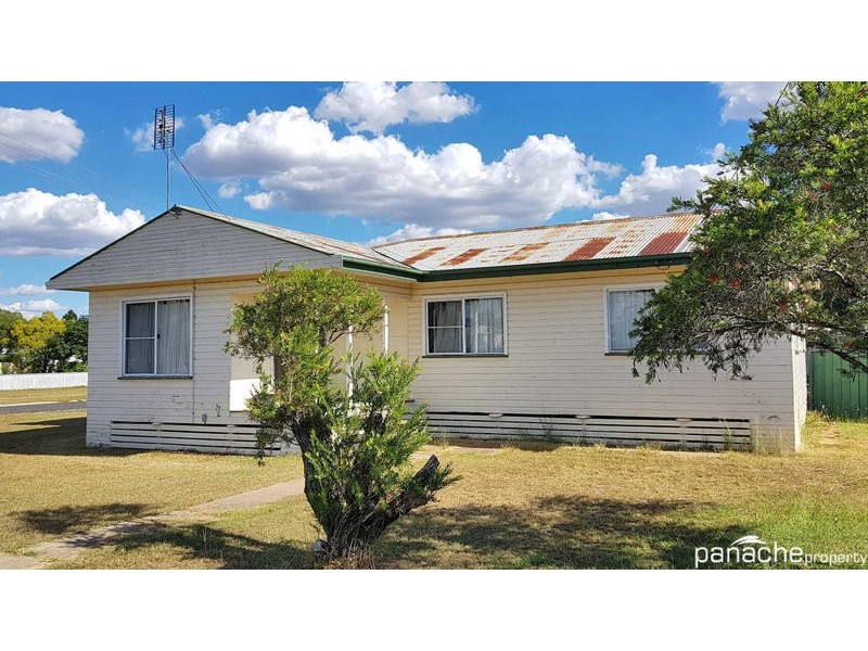 118 Bunya Street (Cnr Bunya & Charles), Dalby QLD 4405