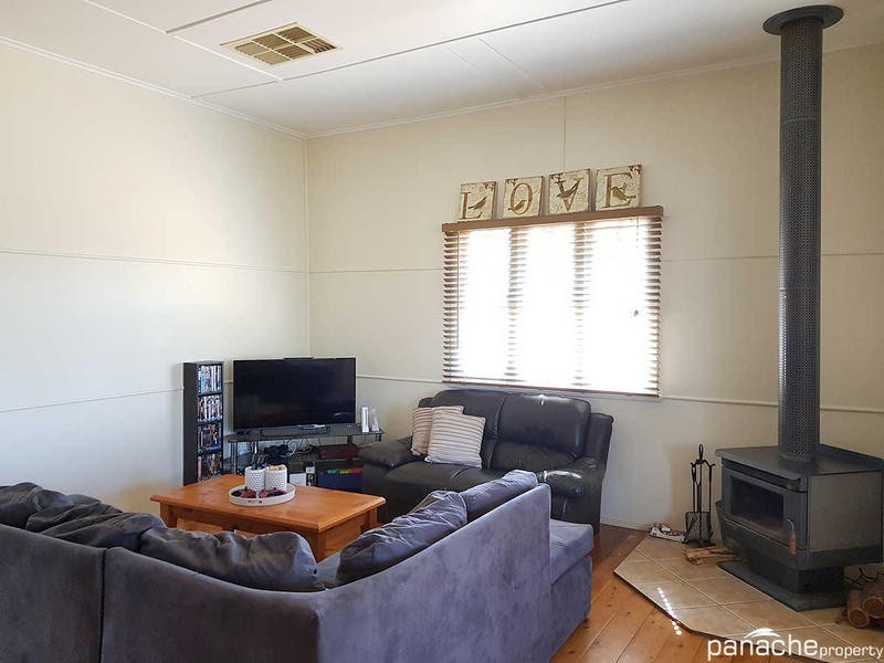 102 Pratten Street, Dalby QLD 4405