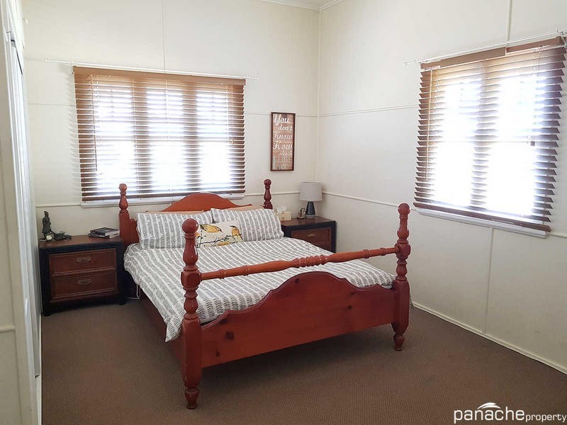 102 Pratten Street, Dalby QLD 4405