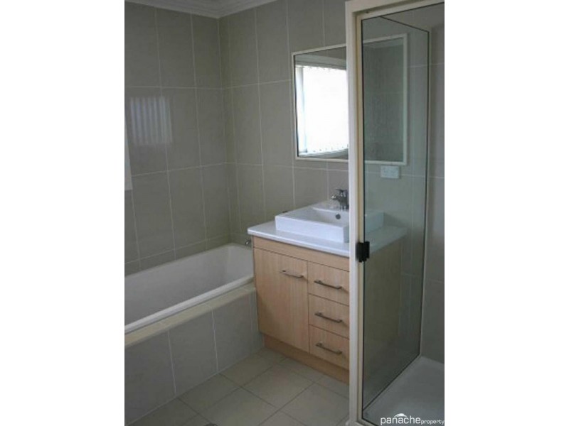 Unit 1, 8 Montclair Close, Dalby QLD 4405