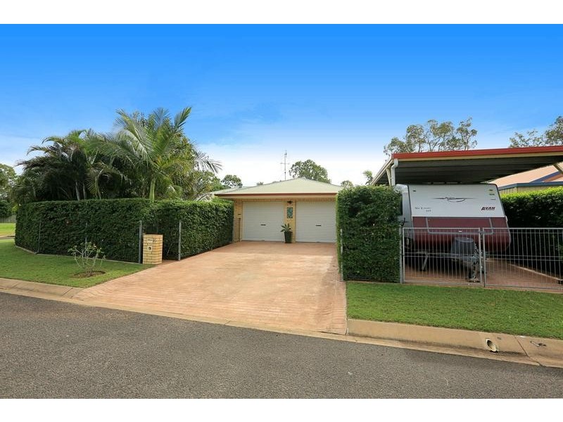 Moore Park Beach QLD 4670