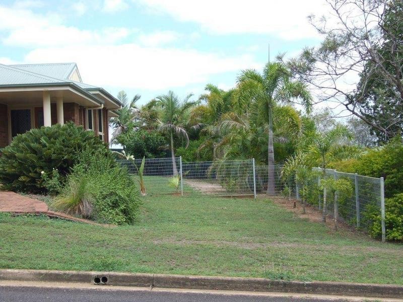 9 Forsyth Street, Gin Gin QLD 4671
