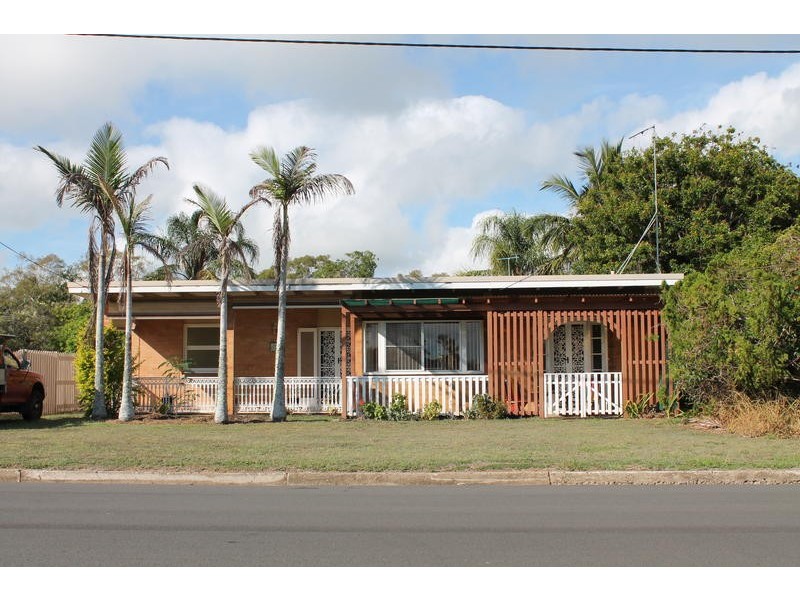 Moore Park Beach QLD 4670
