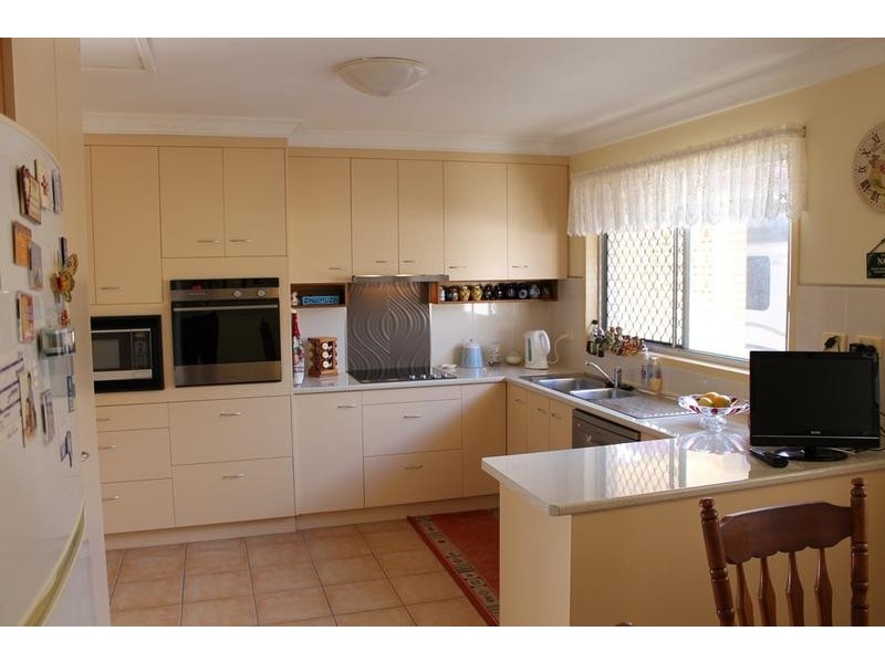 64 Hinkler Avenue, Bundaberg North QLD 4670