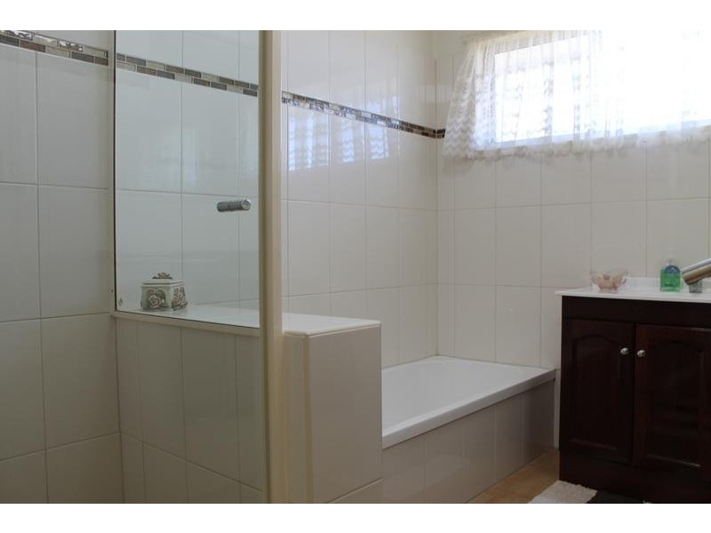 64 Hinkler Avenue, Bundaberg North QLD 4670