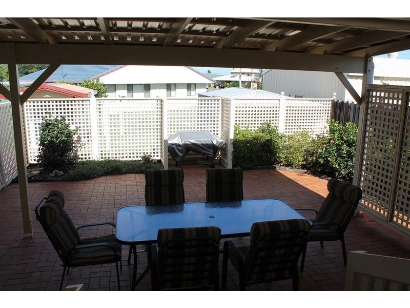 64 Hinkler Avenue, Bundaberg North QLD 4670