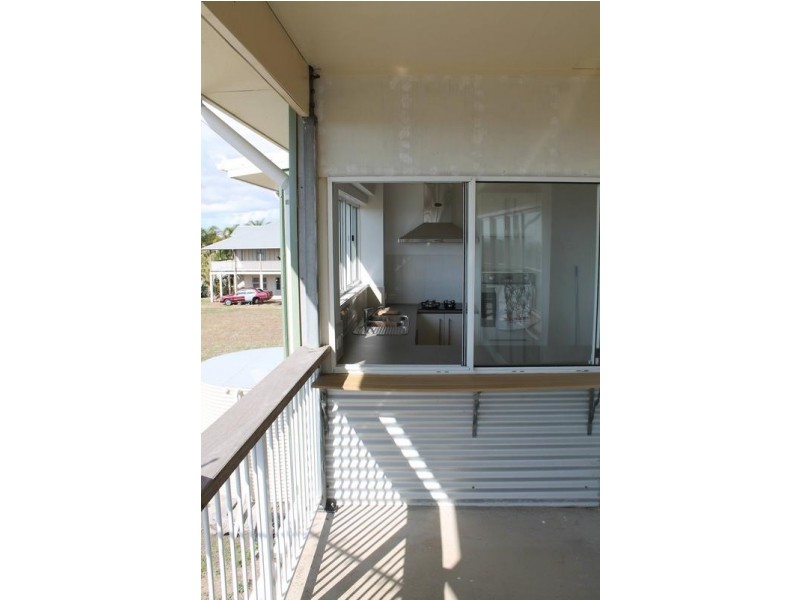 135 Shelley Street, Burnett Heads QLD 4670