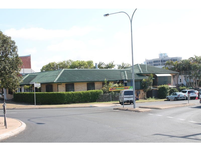 8 Maryborough Street, Bundaberg Central QLD 4670