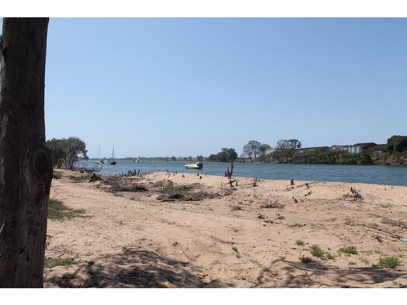 78 Mariners Way, Bundaberg North QLD 4670