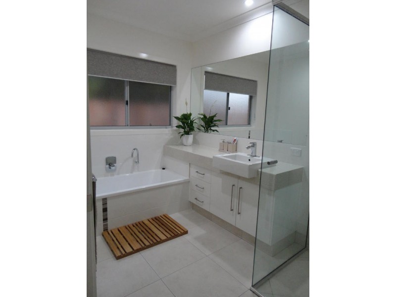 Svensson Heights QLD 4670