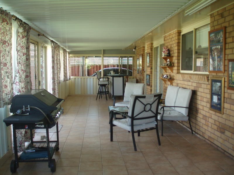 5 Tomlins Court, Avenell Heights QLD 4670