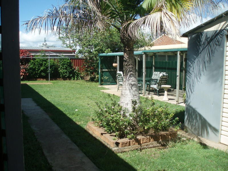 5 Tomlins Court, Avenell Heights QLD 4670