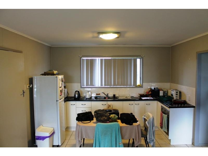 1,2,3 34 Fairymead Road, Bundaberg North QLD 4670