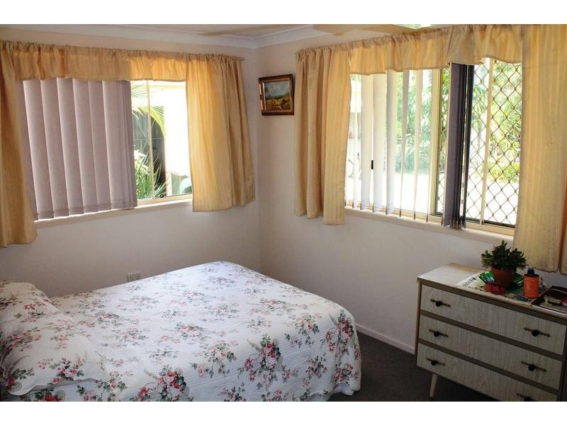 33 Cockatoo Crescent, Gooburrum QLD 4670