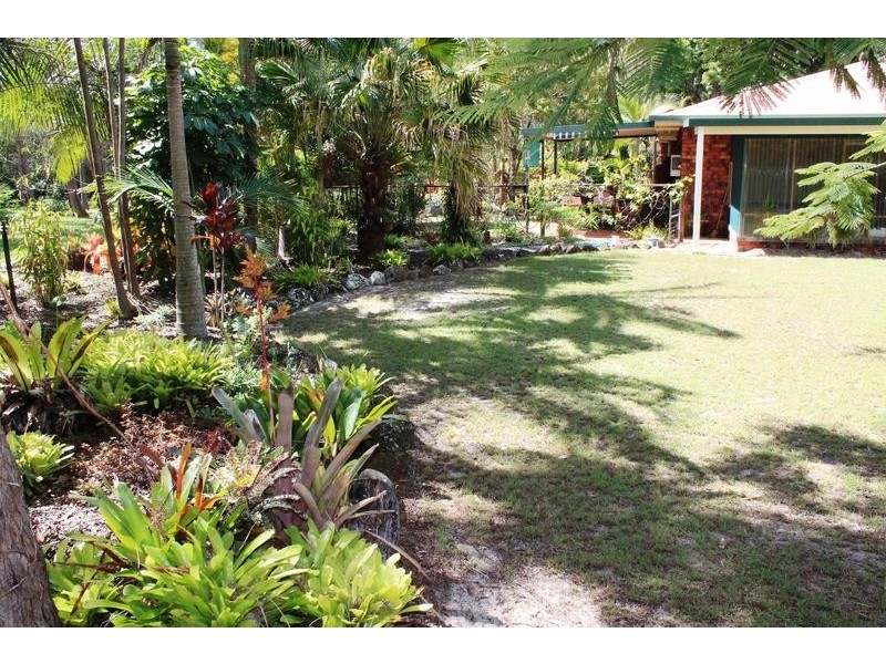 33 Cockatoo Crescent, Gooburrum QLD 4670