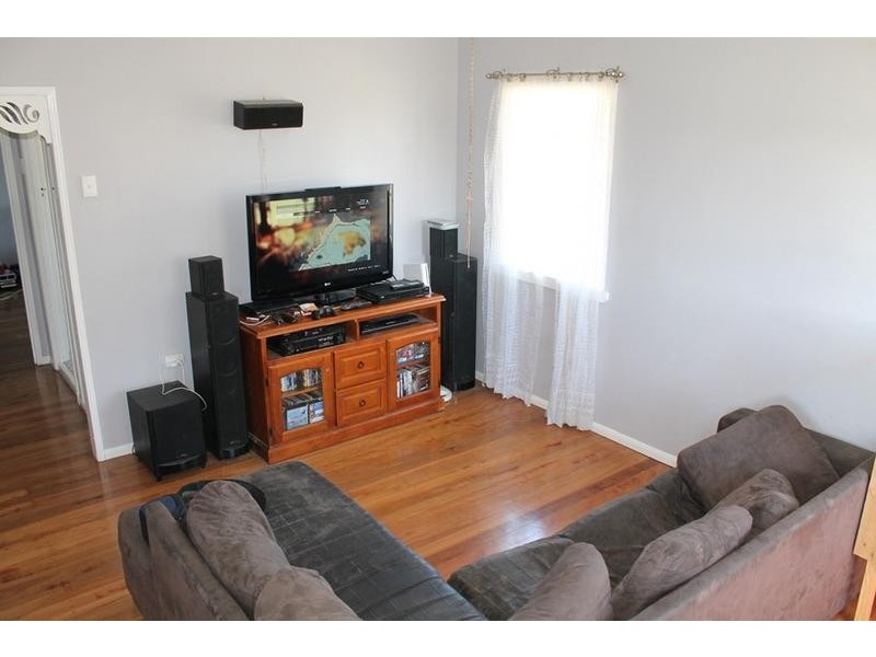 28 Normanby Street, Avondale QLD 4670