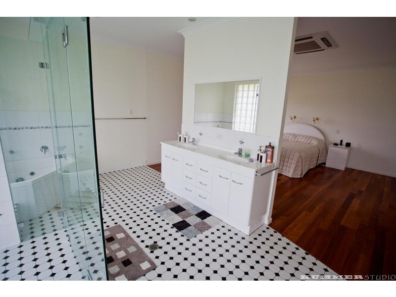 36 Workmans Road, Sharon QLD 4670